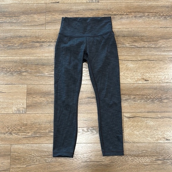 Lululemon Women’s Dark Grey Leggings Size 4 - Picture 2 of 5